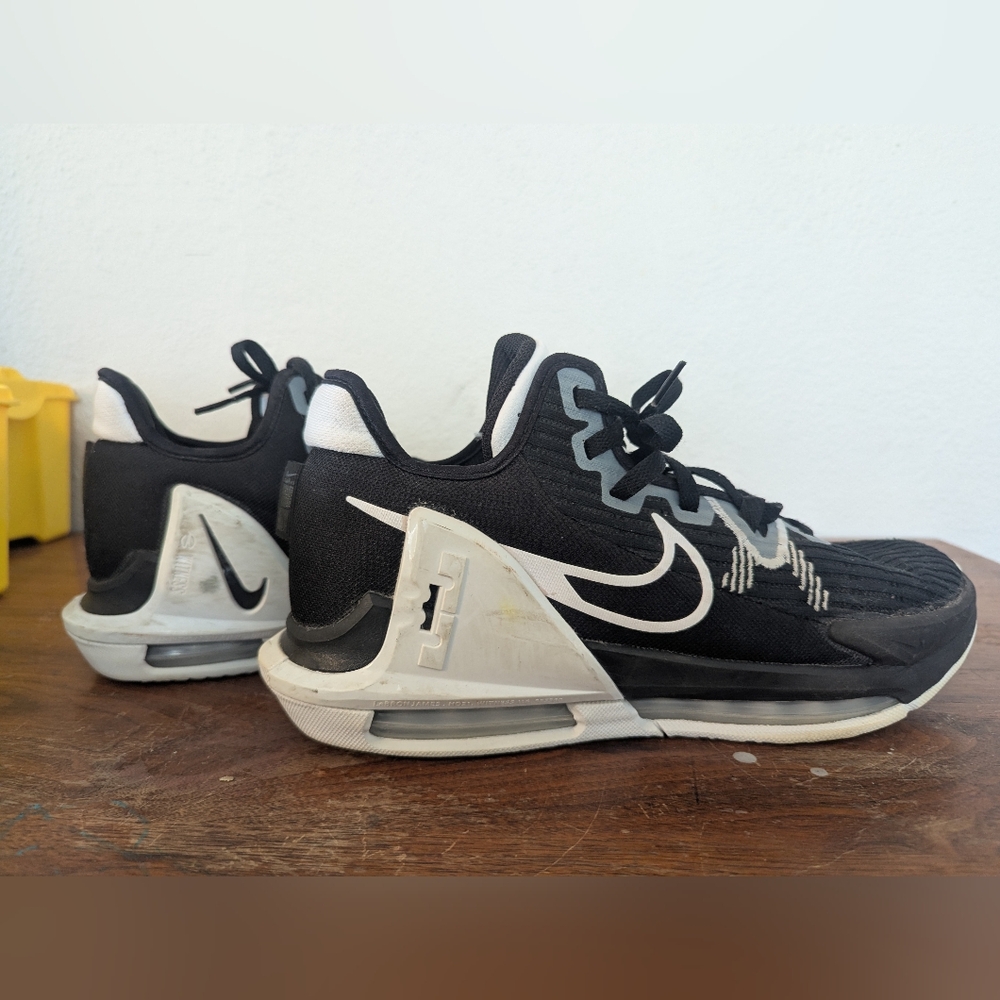 Nike Black and White Athletic Sneakers